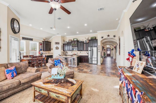 10201 Sparkle Point, Schertz, TX 78154