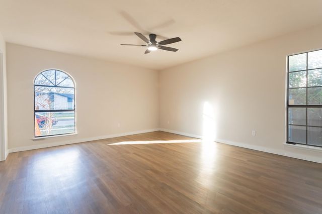 5220 Pruitt Drive, The Colony, TX 75056