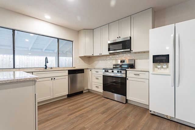 5220 Pruitt Drive, The Colony, TX 75056