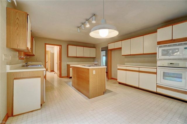 1009 Ranchero RD, Virginia Beach, VA 23456