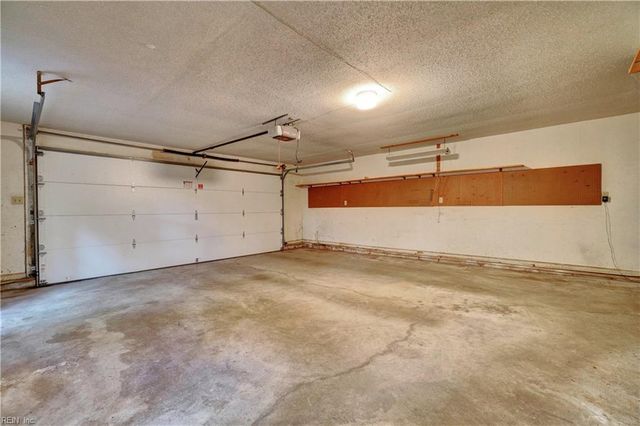 1009 Ranchero RD, Virginia Beach, VA 23456