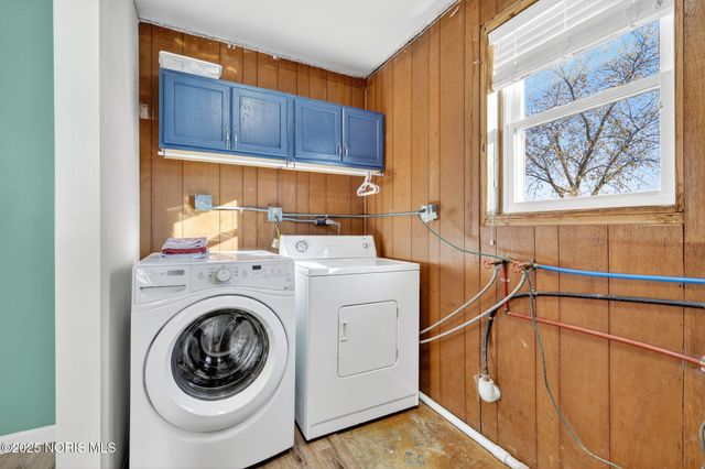 24584 Mccutchenville Road, Perrysburg, OH 43551