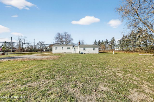 24584 Mccutchenville Road, Perrysburg, OH 43551