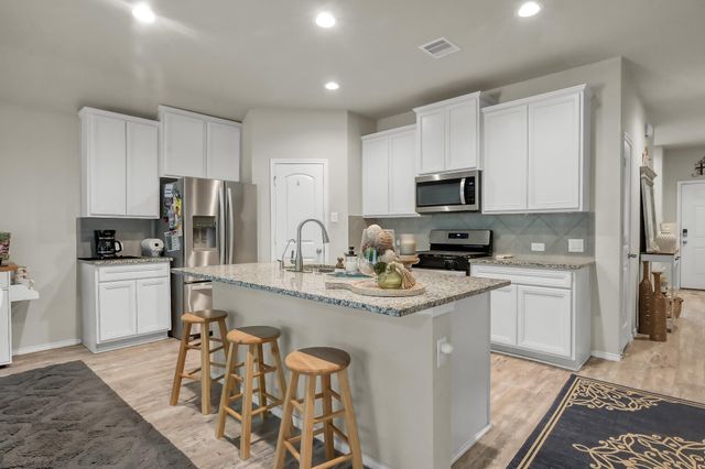 2290 Strong Horse Drive, Conroe, TX 77301