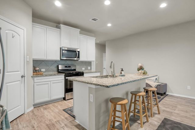 2290 Strong Horse Drive, Conroe, TX 77301