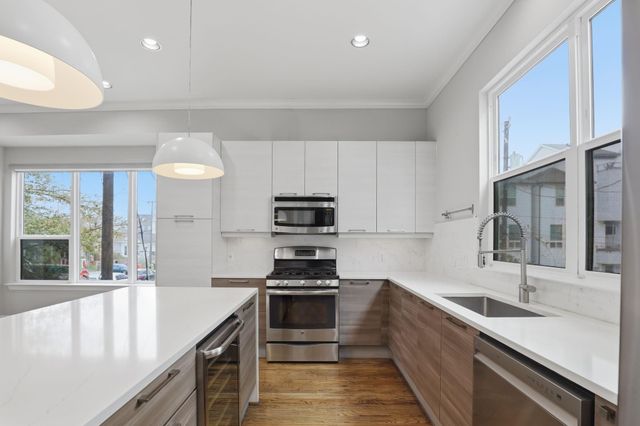 1224 Summer Street, Houston, TX 77007