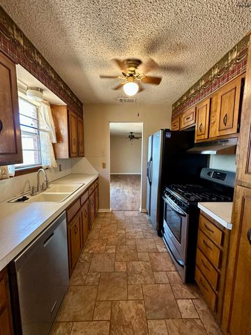 4716 LANGFORD LANE, Wichita Falls, TX 76310