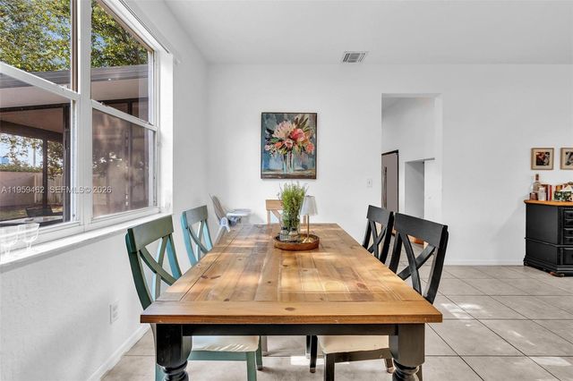 2927 Bogota Ave -, Cooper City, FL 33026