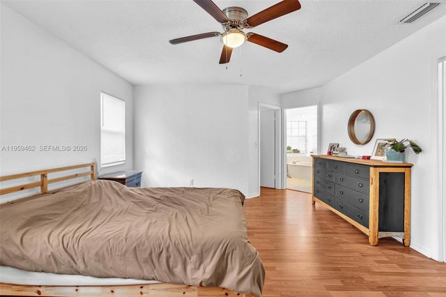 2927 Bogota Ave -, Cooper City, FL 33026