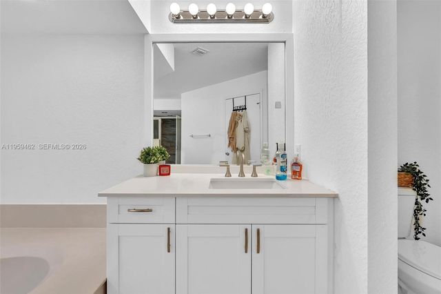 2927 Bogota Ave -, Cooper City, FL 33026