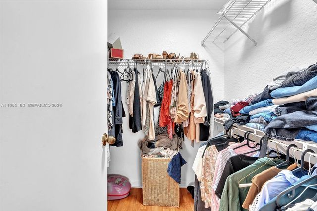 2927 Bogota Ave -, Cooper City, FL 33026