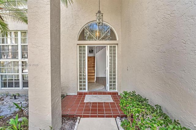 2927 Bogota Ave -, Cooper City, FL 33026