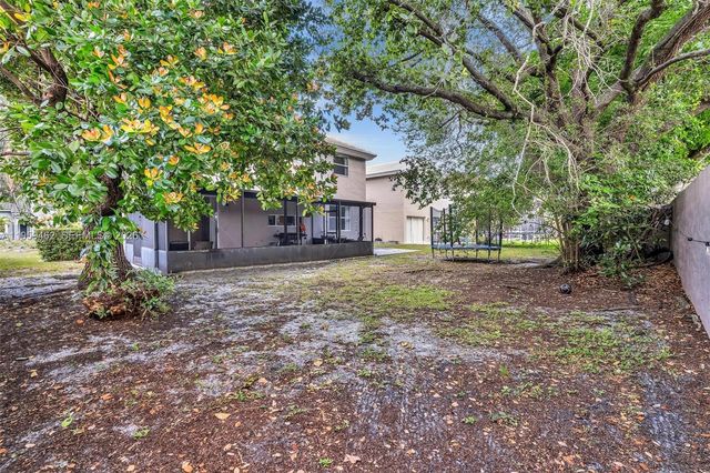 2927 Bogota Ave -, Cooper City, FL 33026