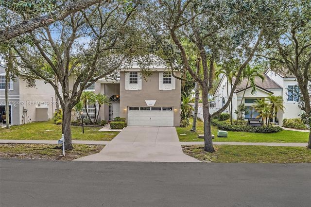 2927 Bogota Ave -, Cooper City, FL 33026