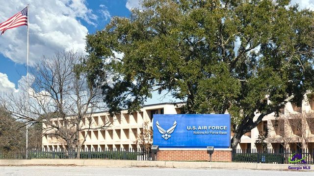 120 Kenmore Circle, Perry, GA 31069