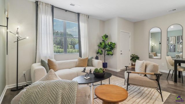 120 Kenmore Circle, Perry, GA 31069