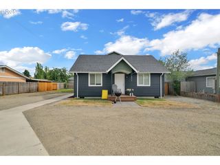 4070 BARGER Dr, Eugene, OR 97402