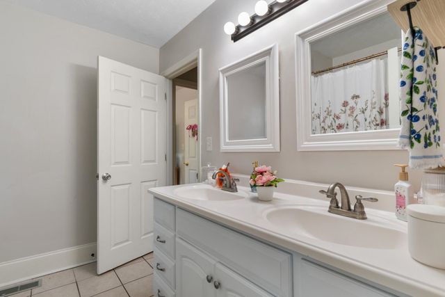 148 University Dr., Conway, SC 29526