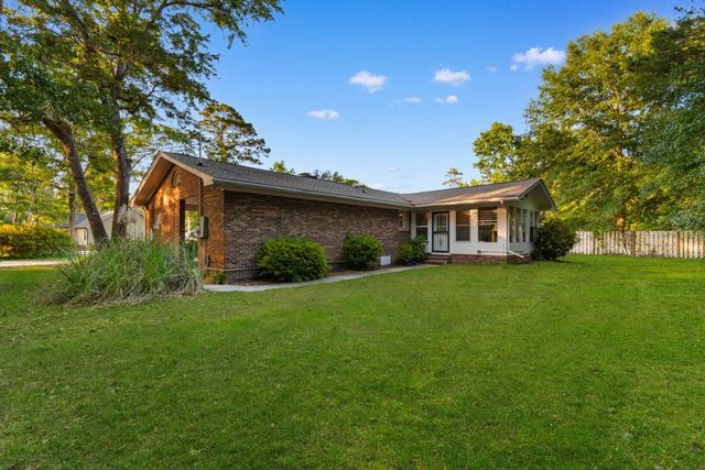 148 University Dr., Conway, SC 29526