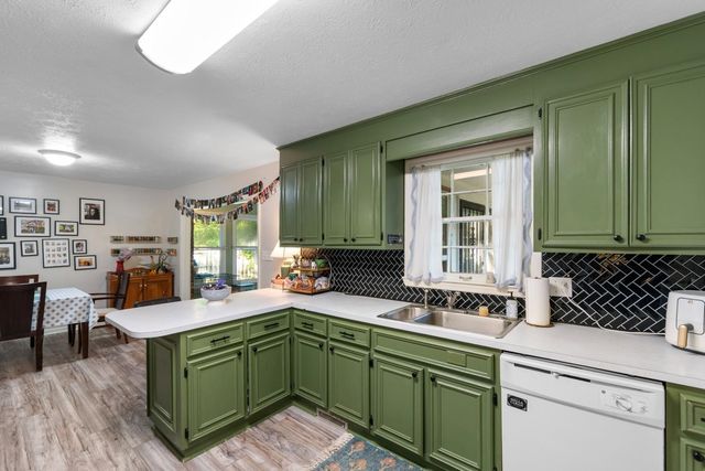 148 University Dr., Conway, SC 29526