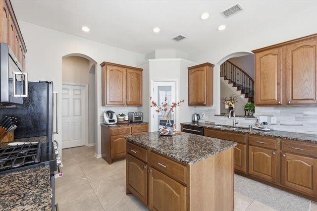 2882 Ridge View Road, Frisco, TX 75034