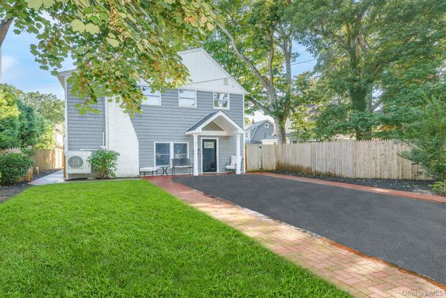10 Hill Street, Northport, NY 11768