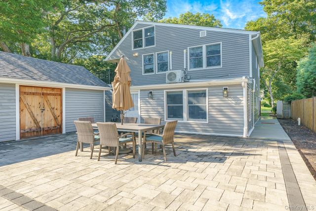 10 Hill Street, Northport, NY 11768