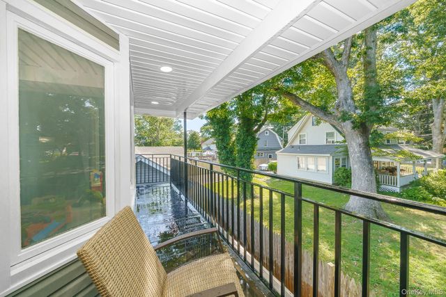 10 Hill Street, Northport, NY 11768