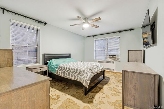 67-38 108th Street D21, Forest Hills, NY 11375