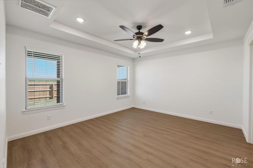 Image 11 of property listing at 6121 Mountain Forest Drive, San Angelo, TX 76904