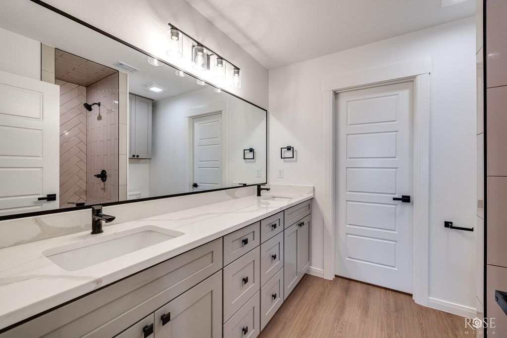Image 12 of property listing at 6121 Mountain Forest Drive, San Angelo, TX 76904