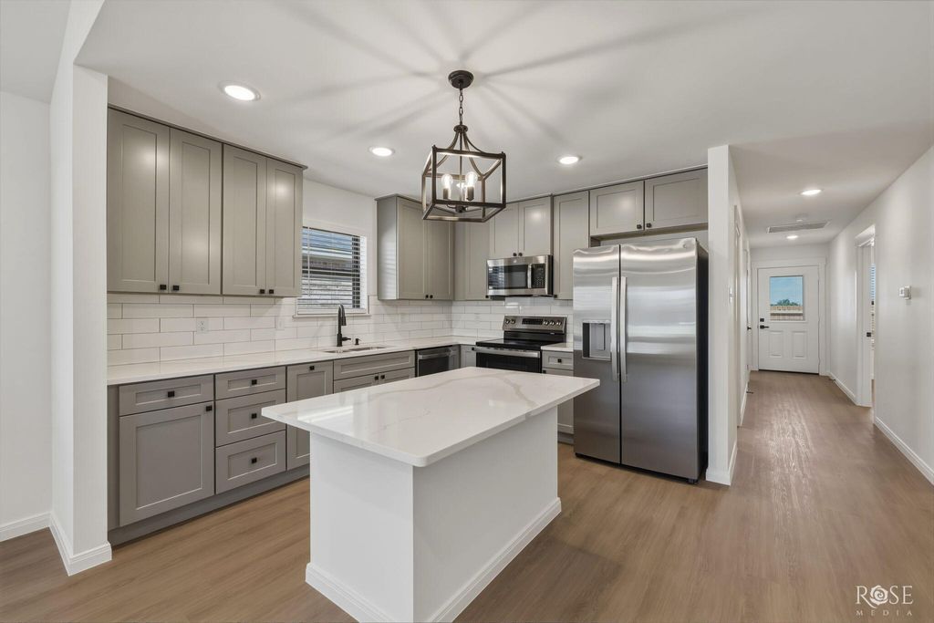 Image 8 of property listing at 6121 Mountain Forest Drive, San Angelo, TX 76904