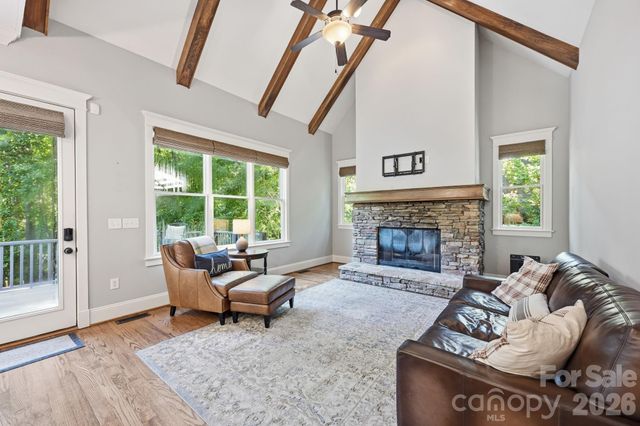 121 E Callicutt Trail, Mooresville, NC 28117