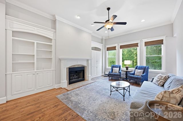 121 E Callicutt Trail, Mooresville, NC 28117