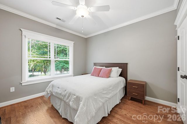 121 E Callicutt Trail, Mooresville, NC 28117