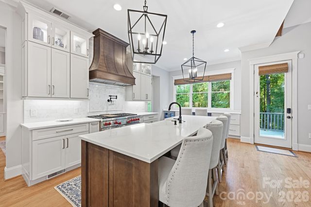 121 E Callicutt Trail, Mooresville, NC 28117