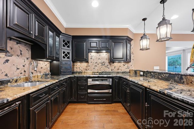 121 E Callicutt Trail, Mooresville, NC 28117