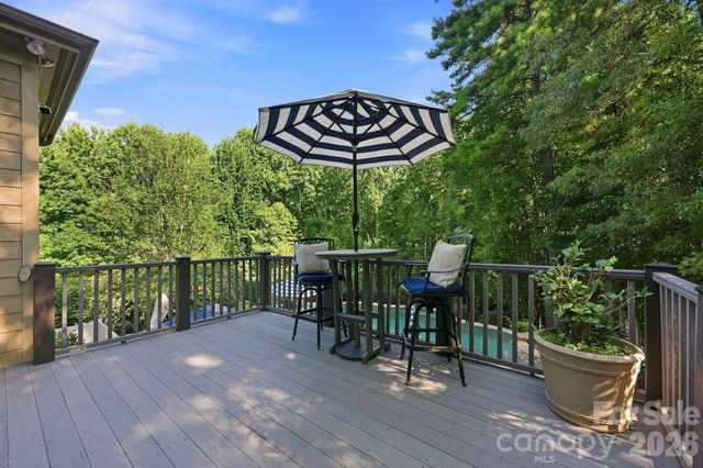 121 E Callicutt Trail, Mooresville, NC 28117