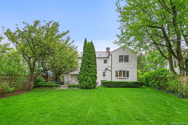 107 White Plains Road, Bronxville, NY 10708