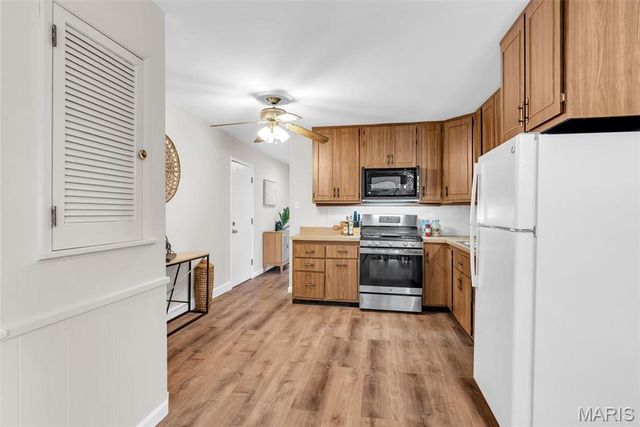 5537 Valleyside Lane, St Louis, MO 63128