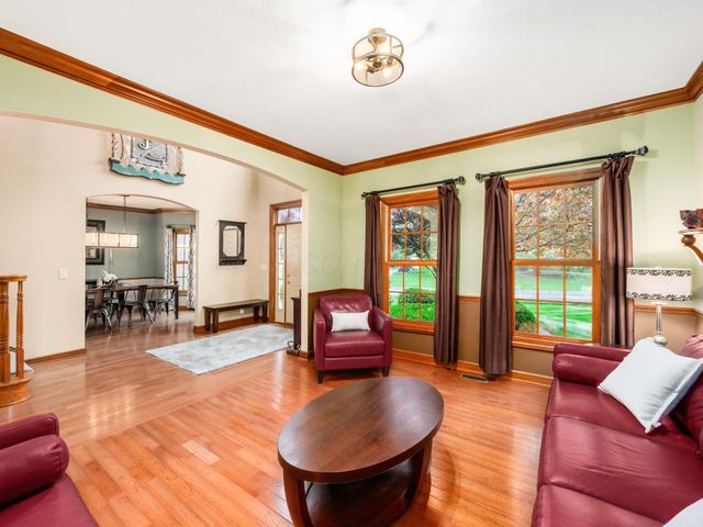 5009 Medallion Drive W, Westerville, OH 43082