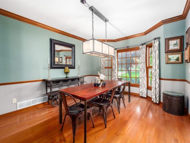 5009 Medallion Drive W, Westerville, OH 43082
