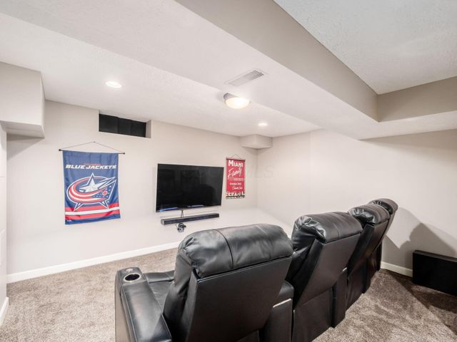 5009 Medallion Drive W, Westerville, OH 43082