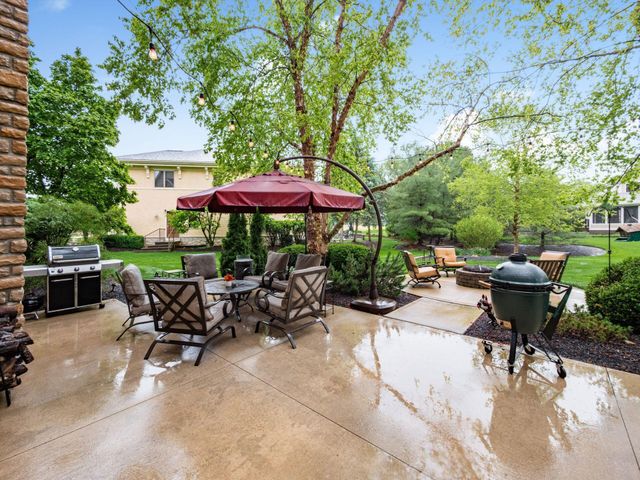 5009 Medallion Drive W, Westerville, OH 43082