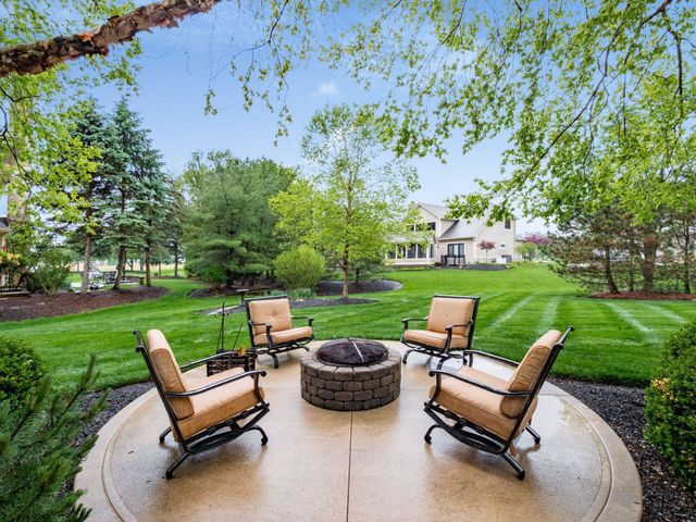 5009 Medallion Drive W, Westerville, OH 43082
