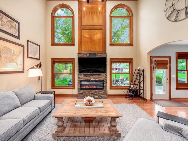 5009 Medallion Drive W, Westerville, OH 43082
