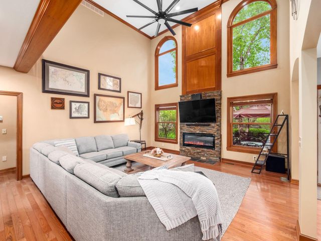 5009 Medallion Drive W, Westerville, OH 43082
