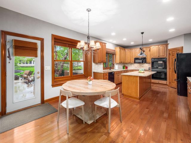 5009 Medallion Drive W, Westerville, OH 43082