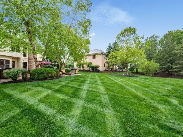 5009 Medallion Drive W, Westerville, OH 43082