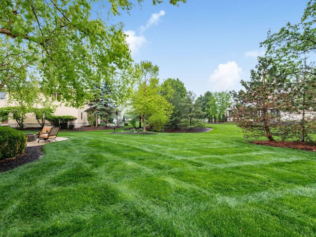 5009 Medallion Drive W, Westerville, OH 43082